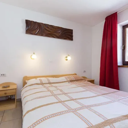 Holiday home Natura - Opa150 By Interhome